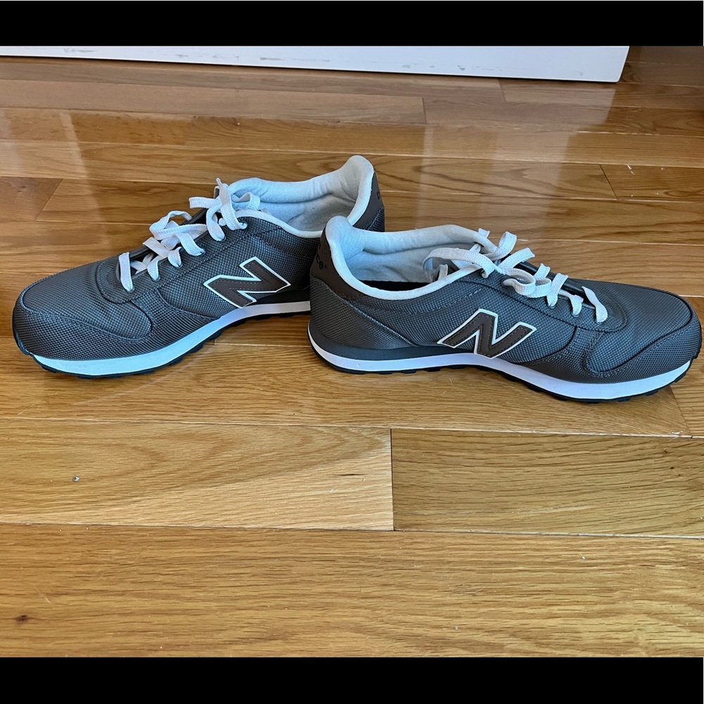 NWOT Men’s New Balance Sneakers